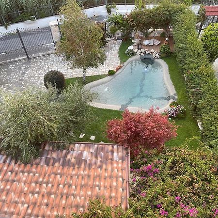 Domus Parva - Villa Con Bio-Piscina, Spa Privata E Appartamenti Panoramici Баколи Екстериор снимка