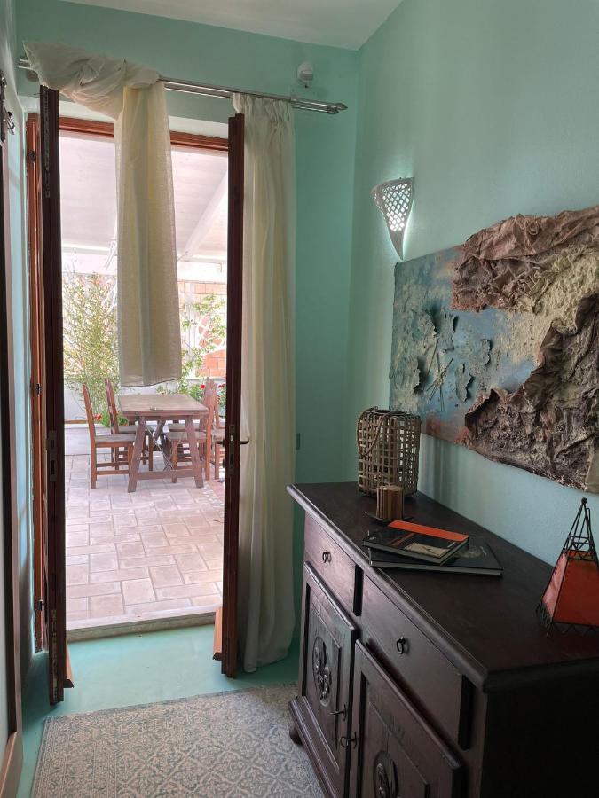 Domus Parva - Villa Con Bio-Piscina, Spa Privata E Appartamenti Panoramici Баколи Екстериор снимка